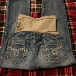 Maternity denim capris
